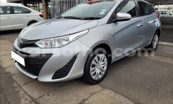 Acheter Occasion Voiture Toyota Yaris Gris à Maputsoe, Leribe Acheter Occasion Voiture Toyota Yaris Gris à Maputsoe, Leribe