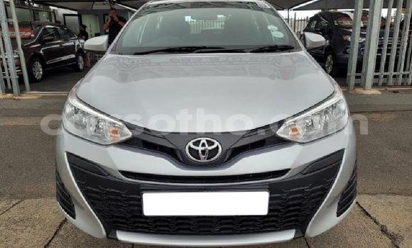 Acheter Occasion Voiture Toyota Yaris Gris à Maputsoe, Leribe Acheter Occasion Voiture Toyota Yaris Gris à Maputsoe, Leribe