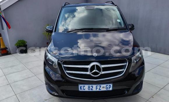 Sayi Na hannu Mercedes-Benz V-klasse Black Mota in Maseru a Maseru Sayi Na hannu Mercedes-Benz V-klasse Black Mota in Maseru a Maseru