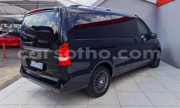 Sayi Na hannu Mercedes-Benz V-klasse Black Mota in Maseru a Maseru Sayi Na hannu Mercedes-Benz V-klasse Black Mota in Maseru a Maseru