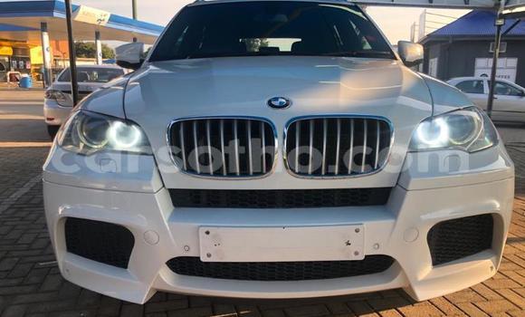 اشتري مستعمل BMW X5 White سيارة في Butha Buthe في Butha-Buthe اشتري مستعمل BMW X5 White سيارة في Butha Buthe في Butha-Buthe
