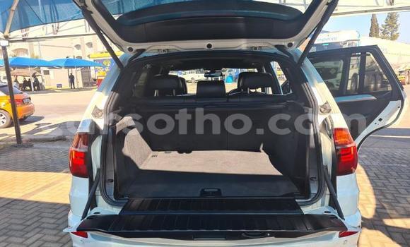 اشتري مستعمل BMW X5 White سيارة في Butha Buthe في Butha-Buthe اشتري مستعمل BMW X5 White سيارة في Butha Buthe في Butha-Buthe
