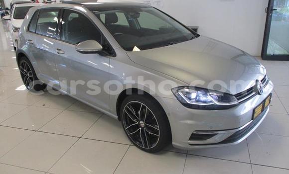 اشتري مستعمل Volkswagen Golf Beige سيارة في Hlotse في Leribe اشتري مستعمل Volkswagen Golf Beige سيارة في Hlotse في Leribe