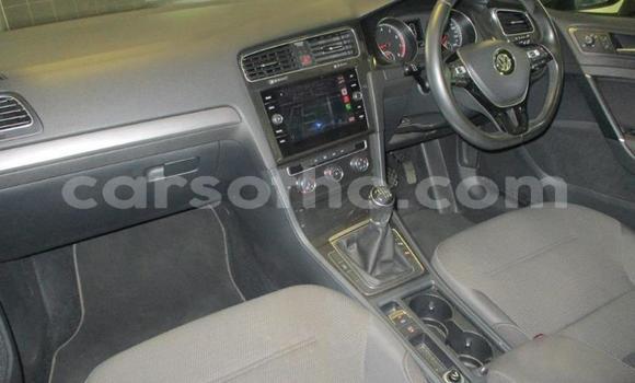 اشتري مستعمل Volkswagen Golf Beige سيارة في Hlotse في Leribe اشتري مستعمل Volkswagen Golf Beige سيارة في Hlotse في Leribe