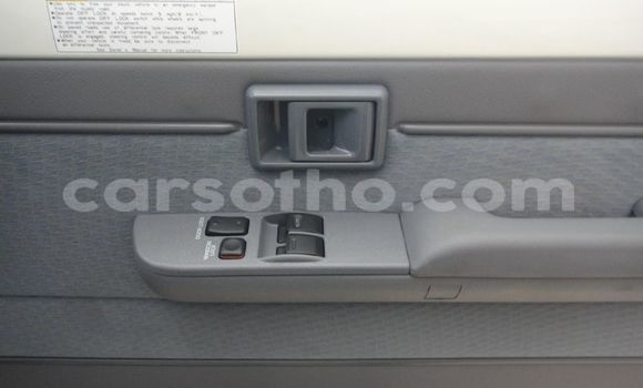 Buy Used Toyota Land Cruiser White Car in Maseru in Maseru Buy Used Toyota Land Cruiser White Car in Maseru in Maseru