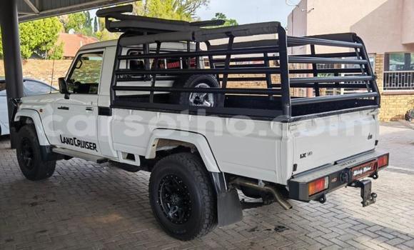 اشتري مستعمل Toyota Land Cruiser White سيارة في Maseru في Maseru اشتري مستعمل Toyota Land Cruiser White سيارة في Maseru في Maseru