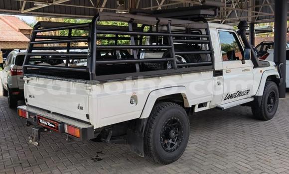 اشتري مستعمل Toyota Land Cruiser White سيارة في Maseru في Maseru اشتري مستعمل Toyota Land Cruiser White سيارة في Maseru في Maseru