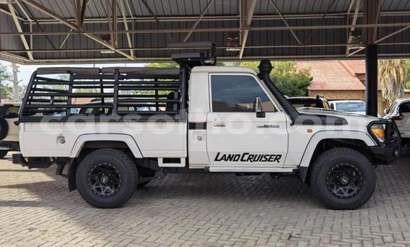 اشتري مستعمل Toyota Land Cruiser White سيارة في Maseru في Maseru اشتري مستعمل Toyota Land Cruiser White سيارة في Maseru في Maseru