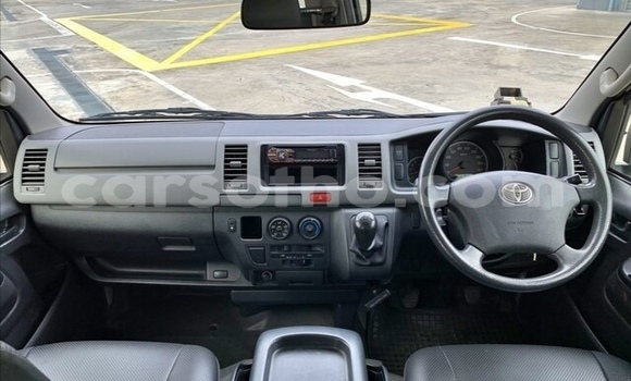 Sayi Na hannu Toyota Hiace White Mota in Maputsoa a Leribe Sayi Na hannu Toyota Hiace White Mota in Maputsoa a Leribe