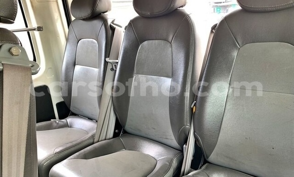 Sayi Na hannu Toyota Hiace White Mota in Maputsoa a Leribe Sayi Na hannu Toyota Hiace White Mota in Maputsoa a Leribe