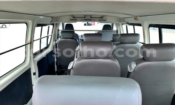 Sayi Na hannu Toyota Hiace White Mota in Maputsoa a Leribe Sayi Na hannu Toyota Hiace White Mota in Maputsoa a Leribe