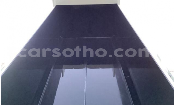 Sayi Na hannu Mitsubishi Van White Babbar mota in Butha–Buthe a Thaba-Tseka Sayi Na hannu Mitsubishi Van White Babbar mota in Butha–Buthe a Thaba-Tseka