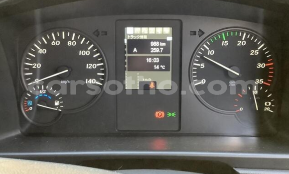 Sayi Na hannu Mitsubishi Van White Babbar mota in Butha–Buthe a Thaba-Tseka Sayi Na hannu Mitsubishi Van White Babbar mota in Butha–Buthe a Thaba-Tseka