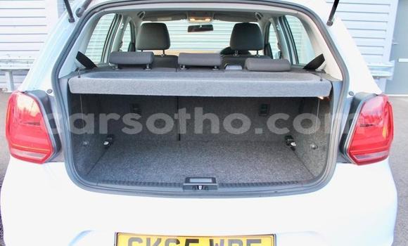 Sayi Na hannu Volkswagen Polo White Mota in Peka a Leribe Sayi Na hannu Volkswagen Polo White Mota in Peka a Leribe
