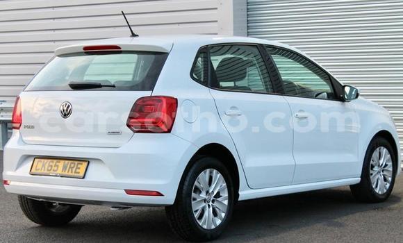 Sayi Na hannu Volkswagen Polo White Mota in Peka a Leribe Sayi Na hannu Volkswagen Polo White Mota in Peka a Leribe