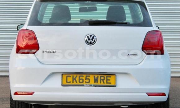 Sayi Na hannu Volkswagen Polo White Mota in Peka a Leribe Sayi Na hannu Volkswagen Polo White Mota in Peka a Leribe