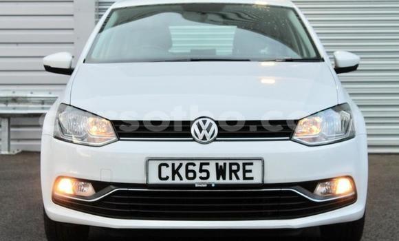 Sayi Na hannu Volkswagen Polo White Mota in Peka a Leribe Sayi Na hannu Volkswagen Polo White Mota in Peka a Leribe