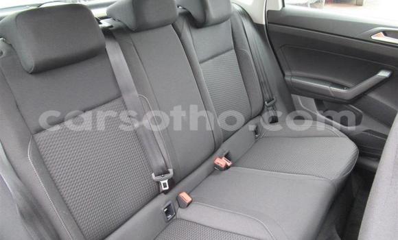 Sayi Na hannu Volkswagen Polo White Mota in Teyateyaneng a Berea Sayi Na hannu Volkswagen Polo White Mota in Teyateyaneng a Berea