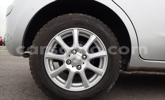 Sayi Na hannu Nissan March Silver Mota in Maseru a Maseru Sayi Na hannu Nissan March Silver Mota in Maseru a Maseru