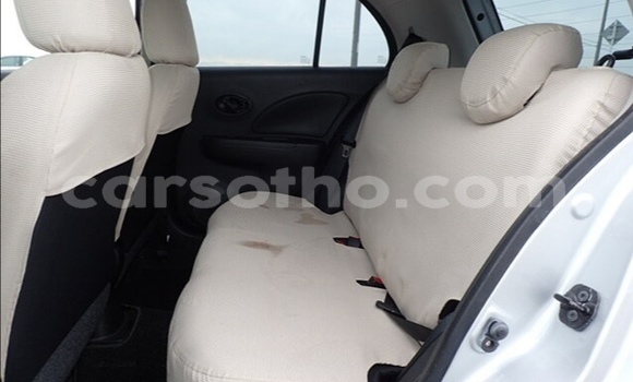 Sayi Na hannu Nissan March Silver Mota in Maseru a Maseru Sayi Na hannu Nissan March Silver Mota in Maseru a Maseru