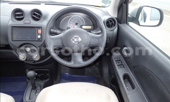 Sayi Na hannu Nissan March Silver Mota in Maseru a Maseru Sayi Na hannu Nissan March Silver Mota in Maseru a Maseru