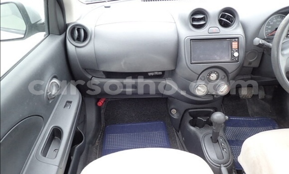Sayi Na hannu Nissan March Silver Mota in Maseru a Maseru Sayi Na hannu Nissan March Silver Mota in Maseru a Maseru