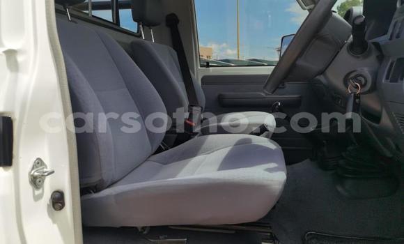 Acheter Occasion Voiture Toyota Land Cruiser Blanc à Maseru, Maseru Acheter Occasion Voiture Toyota Land Cruiser Blanc à Maseru, Maseru