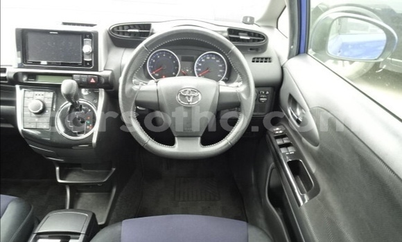Acheter Occasion Voiture Toyota Wish Bleu à Maseru, Maseru Acheter Occasion Voiture Toyota Wish Bleu à Maseru, Maseru