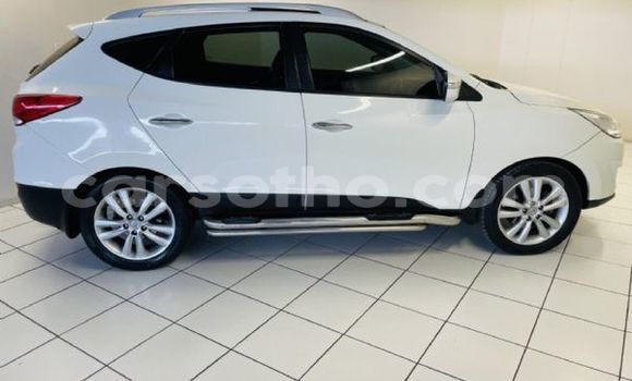 اشتري مستعمل Hyundai ix35 White سيارة في Maseru في Maseru اشتري مستعمل Hyundai ix35 White سيارة في Maseru في Maseru