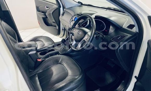 اشتري مستعمل Hyundai ix35 White سيارة في Maseru في Maseru اشتري مستعمل Hyundai ix35 White سيارة في Maseru في Maseru