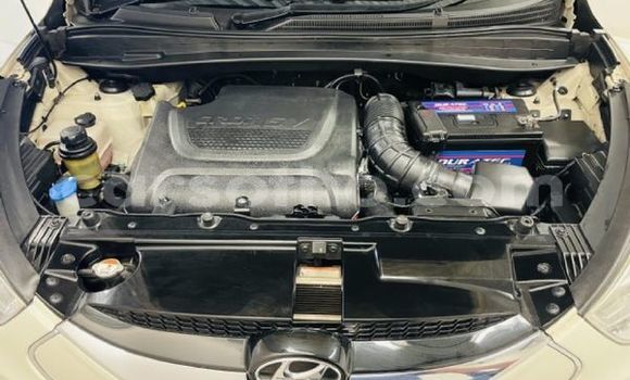 اشتري مستعمل Hyundai ix35 White سيارة في Maseru في Maseru اشتري مستعمل Hyundai ix35 White سيارة في Maseru في Maseru