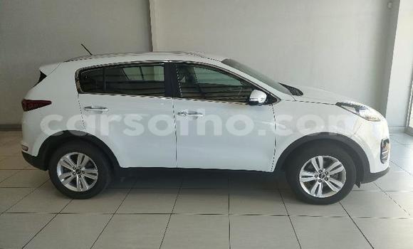 Sayi Na hannu Kia Sportage White Mota in Maseru a Maseru Sayi Na hannu Kia Sportage White Mota in Maseru a Maseru