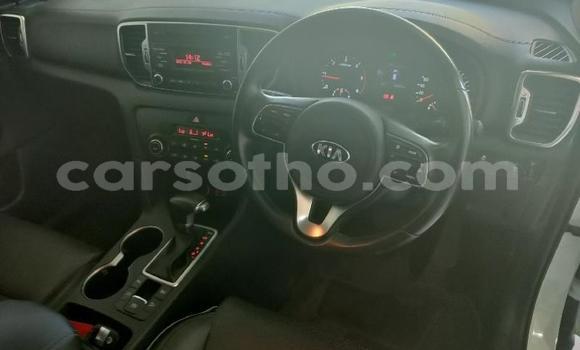 Sayi Na hannu Kia Sportage White Mota in Maseru a Maseru Sayi Na hannu Kia Sportage White Mota in Maseru a Maseru