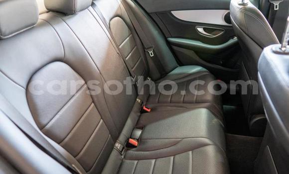 Acheter Occasion Voiture Mercedes-Benz C–Class Blanc à Maseru, Maseru Acheter Occasion Voiture Mercedes-Benz C–Class Blanc à Maseru, Maseru