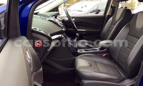 Sayi Na hannu Ford Kuga Blue Mota in Hlotse a Leribe Sayi Na hannu Ford Kuga Blue Mota in Hlotse a Leribe