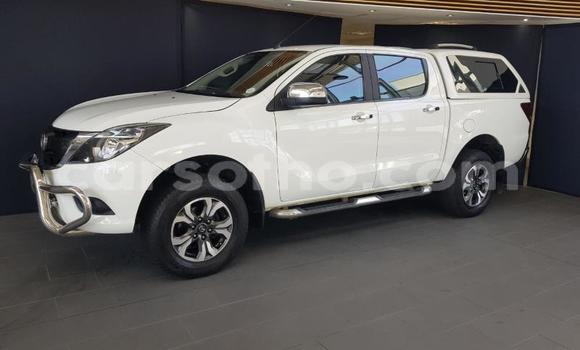 Acheter Occasion Voiture Mazda BT-50 Blanc à Maseru, Maseru Acheter Occasion Voiture Mazda BT-50 Blanc à Maseru, Maseru