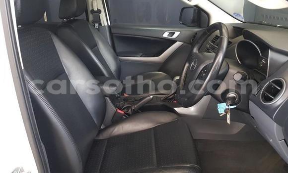 Acheter Occasion Voiture Mazda BT-50 Blanc à Maseru, Maseru Acheter Occasion Voiture Mazda BT-50 Blanc à Maseru, Maseru