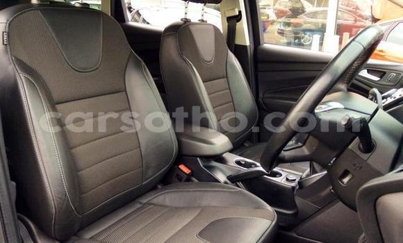 Sayi Na hannu Ford Kuga Blue Mota in Hlotse a Leribe Sayi Na hannu Ford Kuga Blue Mota in Hlotse a Leribe