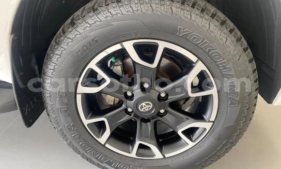 Acheter Occasion Voiture Toyota Hilux Blanc à Maseru, Maseru Acheter Occasion Voiture Toyota Hilux Blanc à Maseru, Maseru