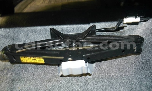 Buy Used Toyota Yaris Blue Car in Maseru in Maseru Buy Used Toyota Yaris Blue Car in Maseru in Maseru