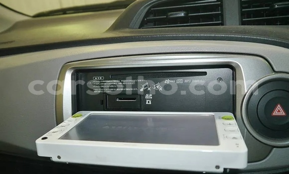 Buy Used Toyota Yaris Blue Car in Maseru in Maseru Buy Used Toyota Yaris Blue Car in Maseru in Maseru