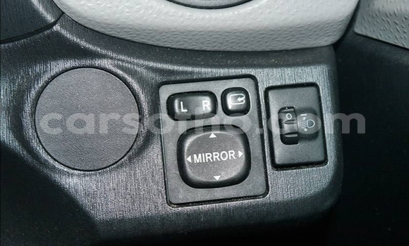 Buy Used Toyota Yaris Blue Car in Maseru in Maseru Buy Used Toyota Yaris Blue Car in Maseru in Maseru