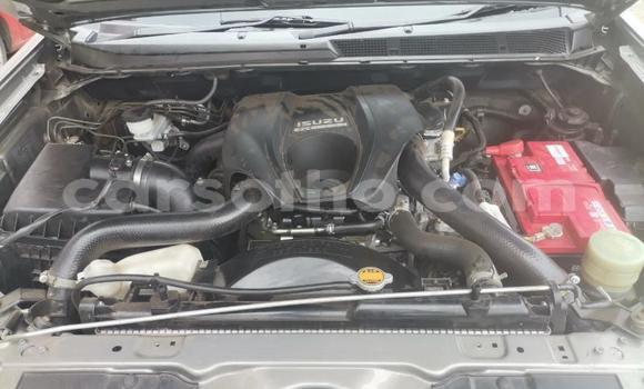 Acheter Occasion Voiture Isuzu KB Beige à Butha Buthe, Butha-Buthe Acheter Occasion Voiture Isuzu KB Beige à Butha Buthe, Butha-Buthe