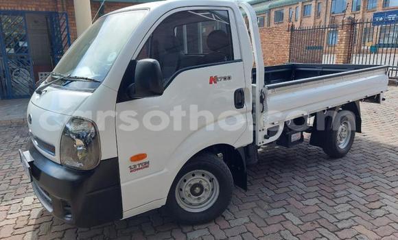 Sayi Na hannu Kia Towner White Mota in Hlotse a Leribe Sayi Na hannu Kia Towner White Mota in Hlotse a Leribe