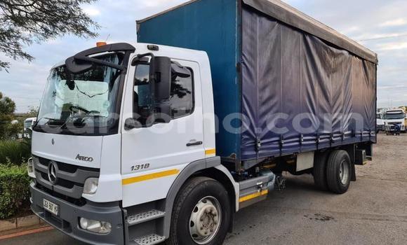 اشتري مستعمل Mercedes‒Benz Truck Other شاحنة في Maseru في Maseru اشتري مستعمل Mercedes‒Benz Truck Other شاحنة في Maseru في Maseru