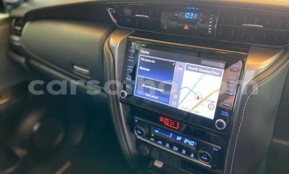 Acheter Occasion Voiture Toyota Fortuner Bleu à Maseru, Maseru Acheter Occasion Voiture Toyota Fortuner Bleu à Maseru, Maseru