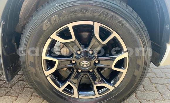 Acheter Occasion Voiture Toyota Hilux Blanc à Maseru, Maseru Acheter Occasion Voiture Toyota Hilux Blanc à Maseru, Maseru