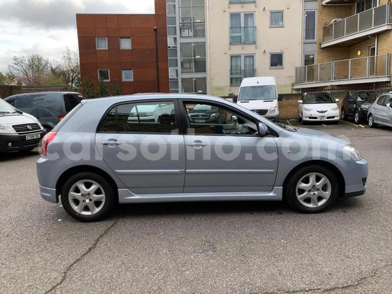 Big with watermark 2005toyotacorolla 4