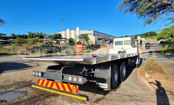 اشتري مستعمل Mercedes‒Benz Truck White شاحنة في Maseru في Maseru اشتري مستعمل Mercedes‒Benz Truck White شاحنة في Maseru في Maseru