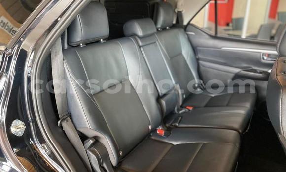 اشتري مستعمل Toyota Hilux Black سيارة في Maseru في Maseru اشتري مستعمل Toyota Hilux Black سيارة في Maseru في Maseru